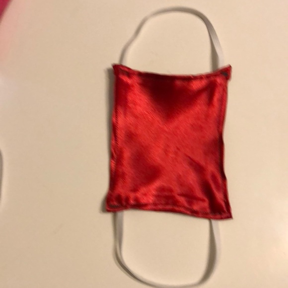😷 face mask red satin - Picture 2 of 2